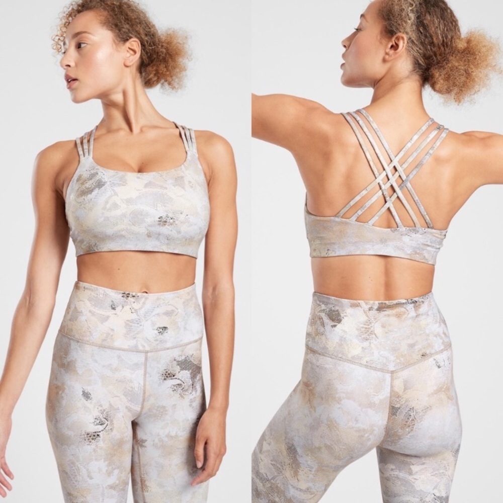 ATHLETA | Hyper Focused Strappy Sports Bra Gilded Gold D-DD